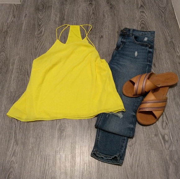 H&M Tops - Flowy Tank!